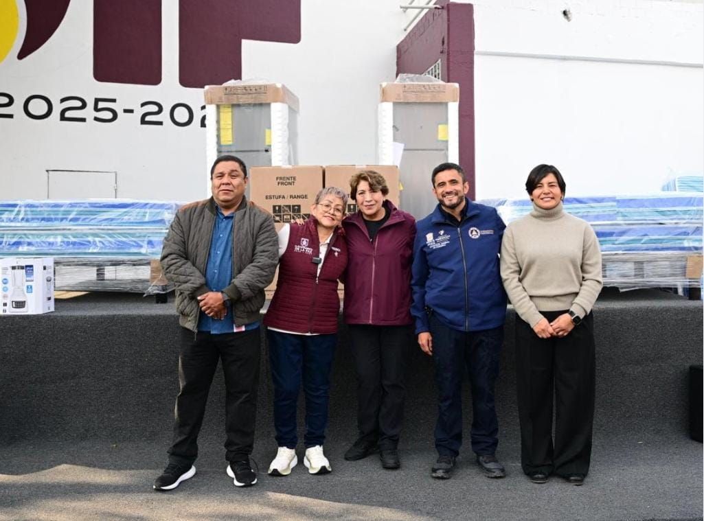 gobernadora-delfina-gomez-responde-a-la-confianza-ciudadana-con-entrega-de-enseres-a-familias-afectadas-por-lluvias-atipicas-en-la-paz-y-nezahualcoyotl