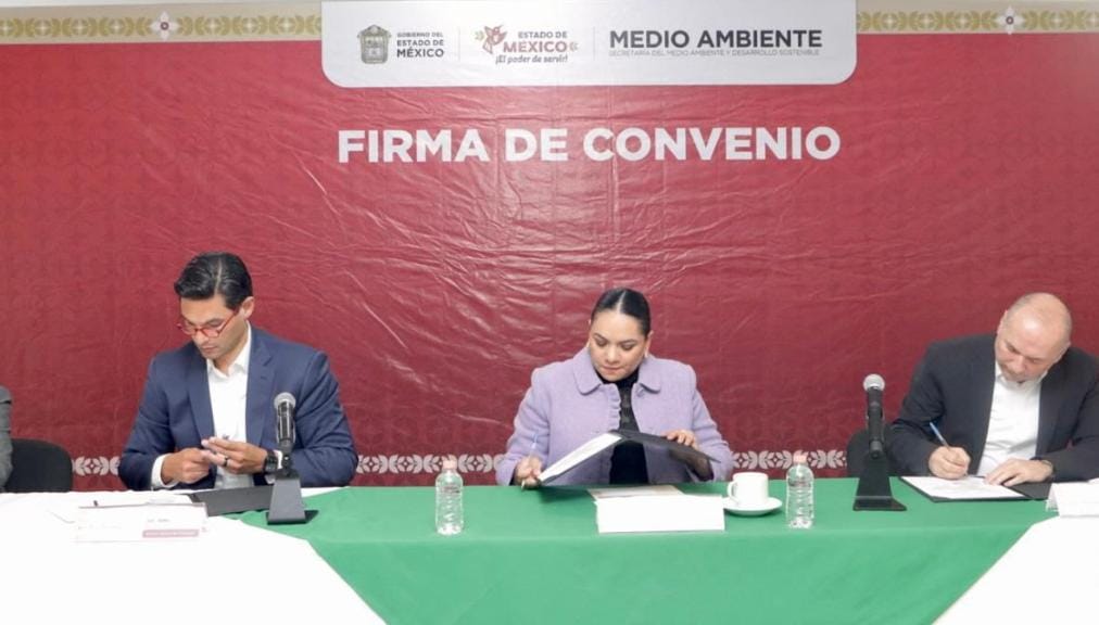 Gobierno del EdoMéx y la industria del cemento unen esfuerzos para reciclar neumáticos y reducir residuos