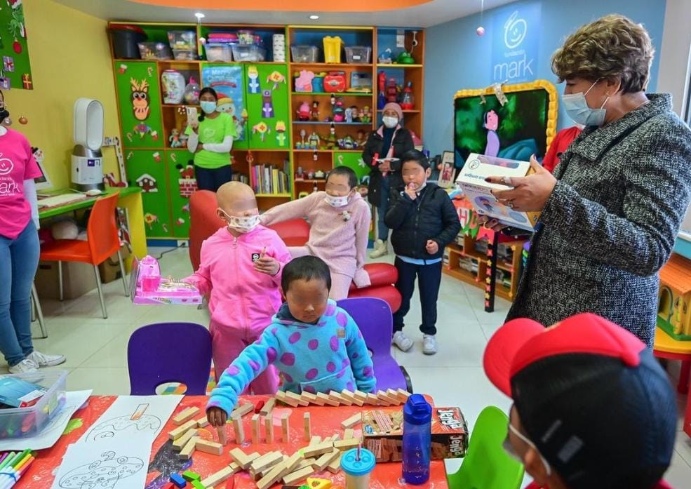 lleva-alegria-la-gobernadora-a-ninas-y-ninos-del-hospital-materno-infantil-del-edomex