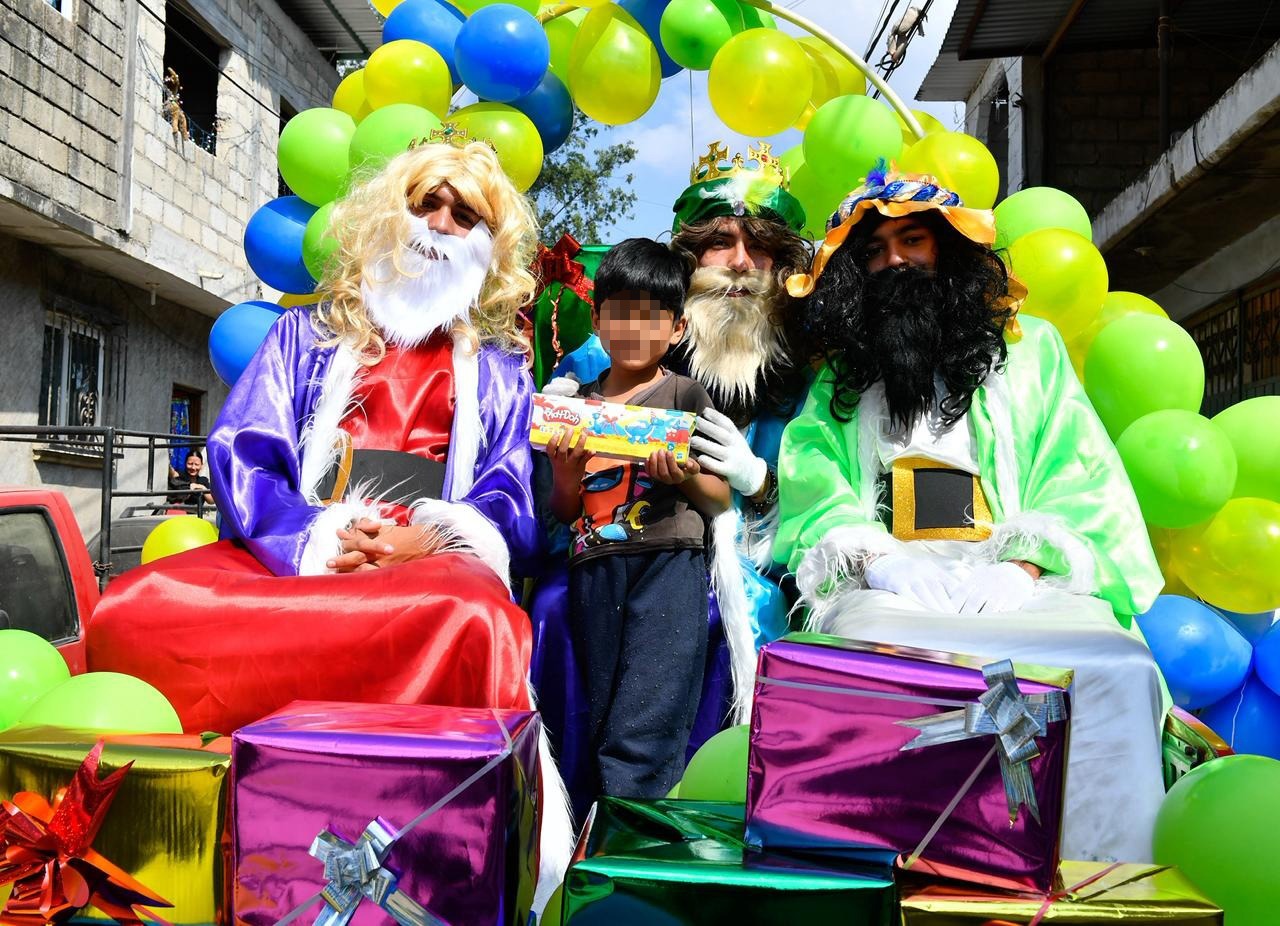 viven-la-magia-de-los-santos-reyes-infantes-en-comunidades-mexiquenses-mas-alejadas