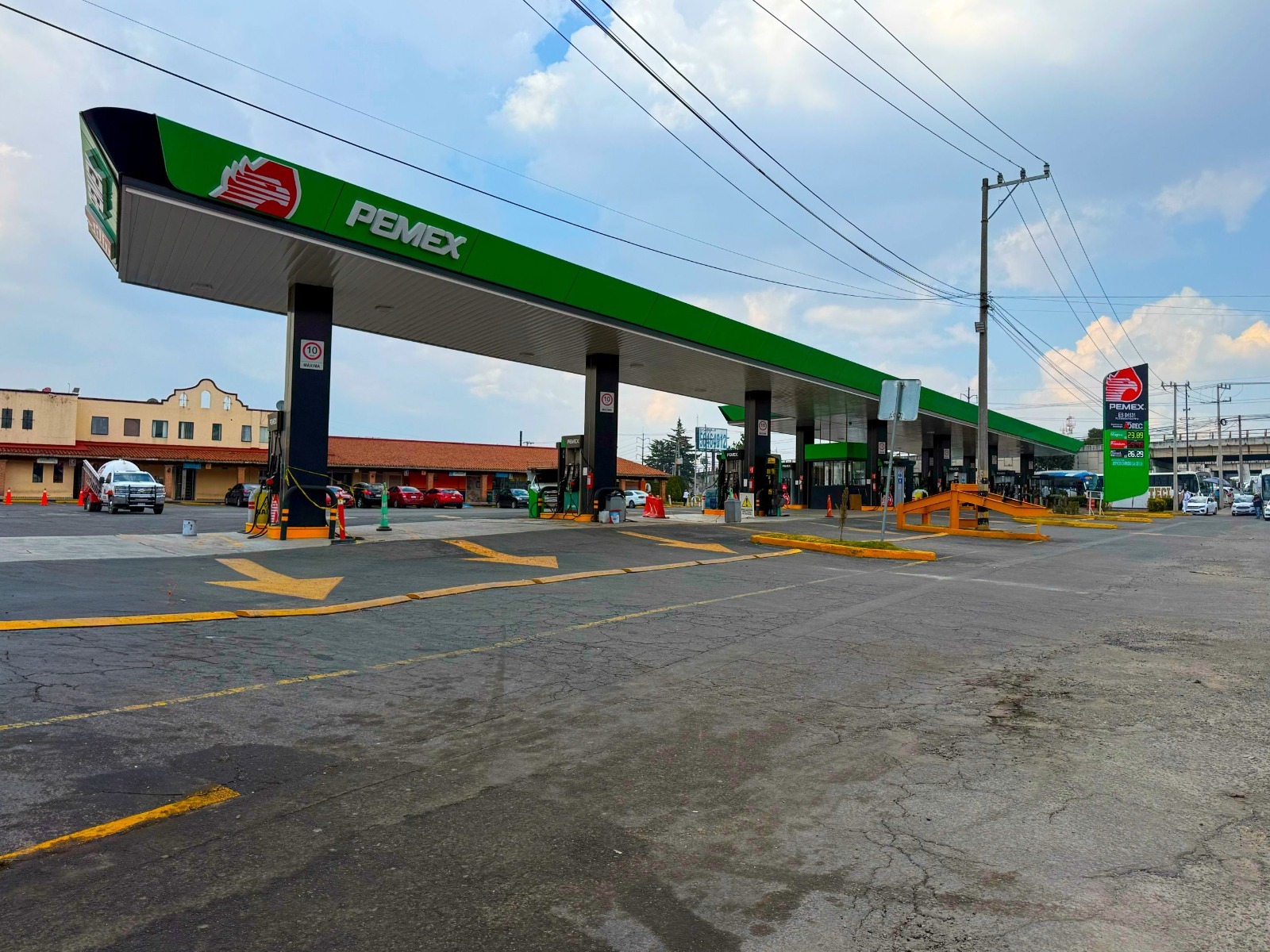 Busca Sedui optimizar el marco legal urbano para evitar riesgos a población por gaseras y gasolineras