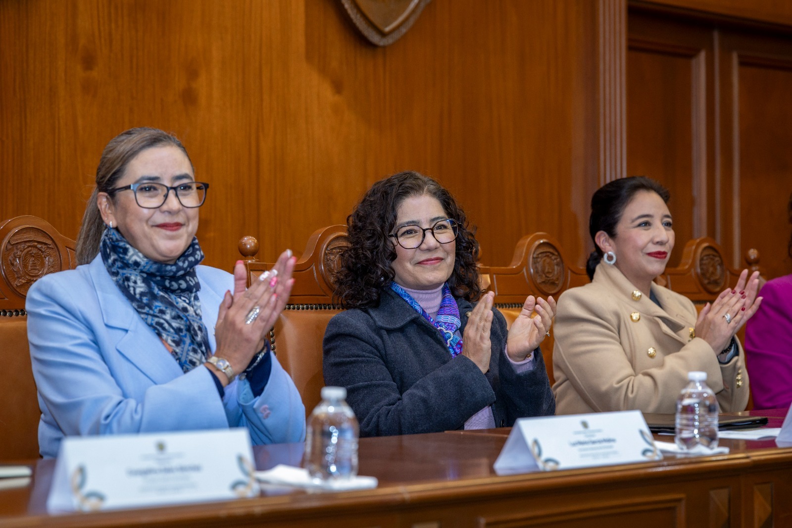 establece-dialogo-la-rectora-zarza-con-empleados-de-la-uaem-para-revisar-condiciones-laborales