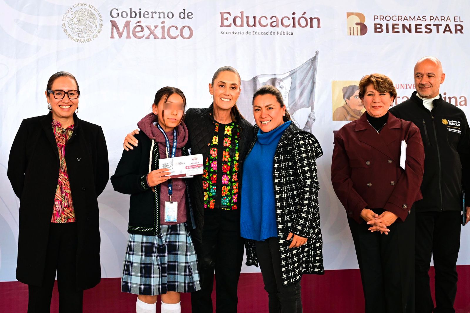 insta-claudia-sheinbaum-a-estudiantes-a-defender-sus-becas-nadie-se-las-puede-quitar