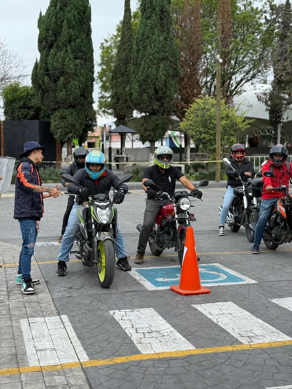 Más de 70 mil  motociclistas  han tramitado  certificación  en un año;   se mantiene  el programa