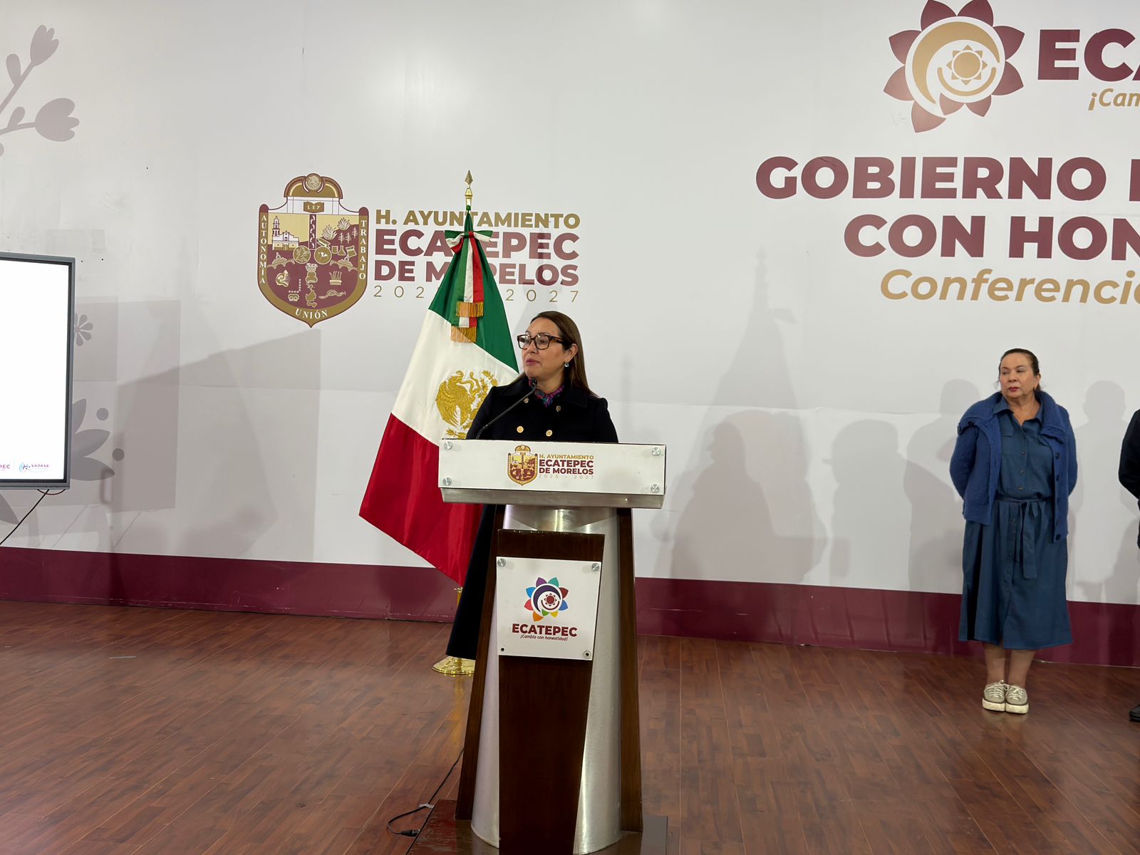 Azucena  anuncia  desazolve  masivo en  drenaje de  Ecatepec  para evitar   inundaciones