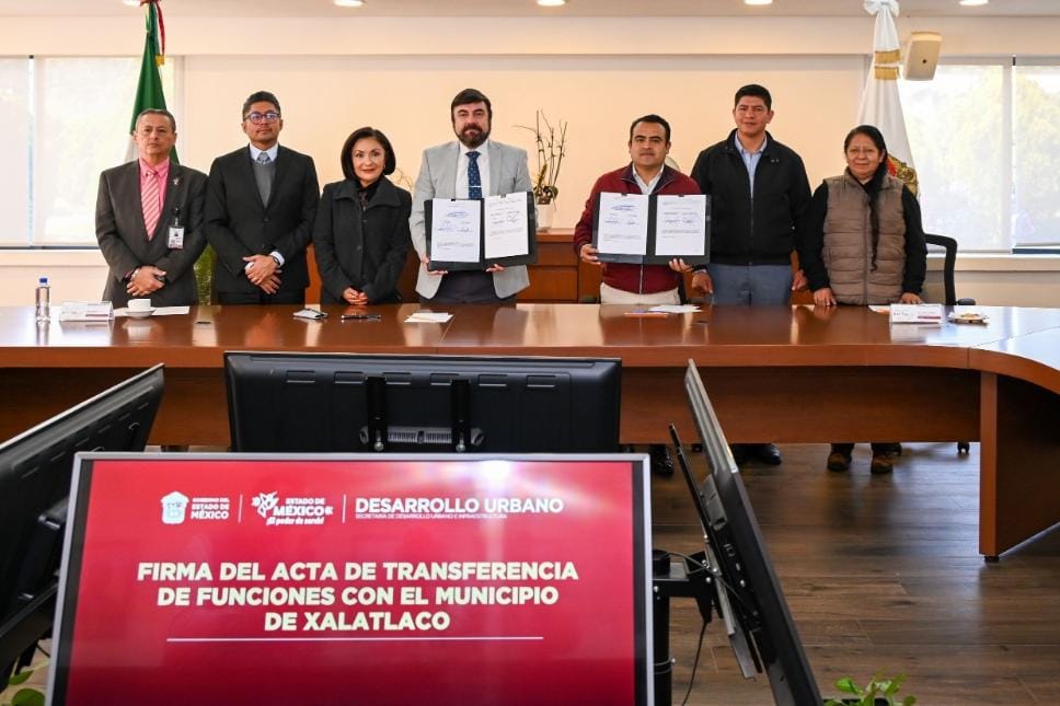 gobierno-del-edomex-transfiere-facultades-a-xalatlaco-para-que-la-ciudadania-realice-tramites-para-la-construccion-de-sus-casas-o-negocios