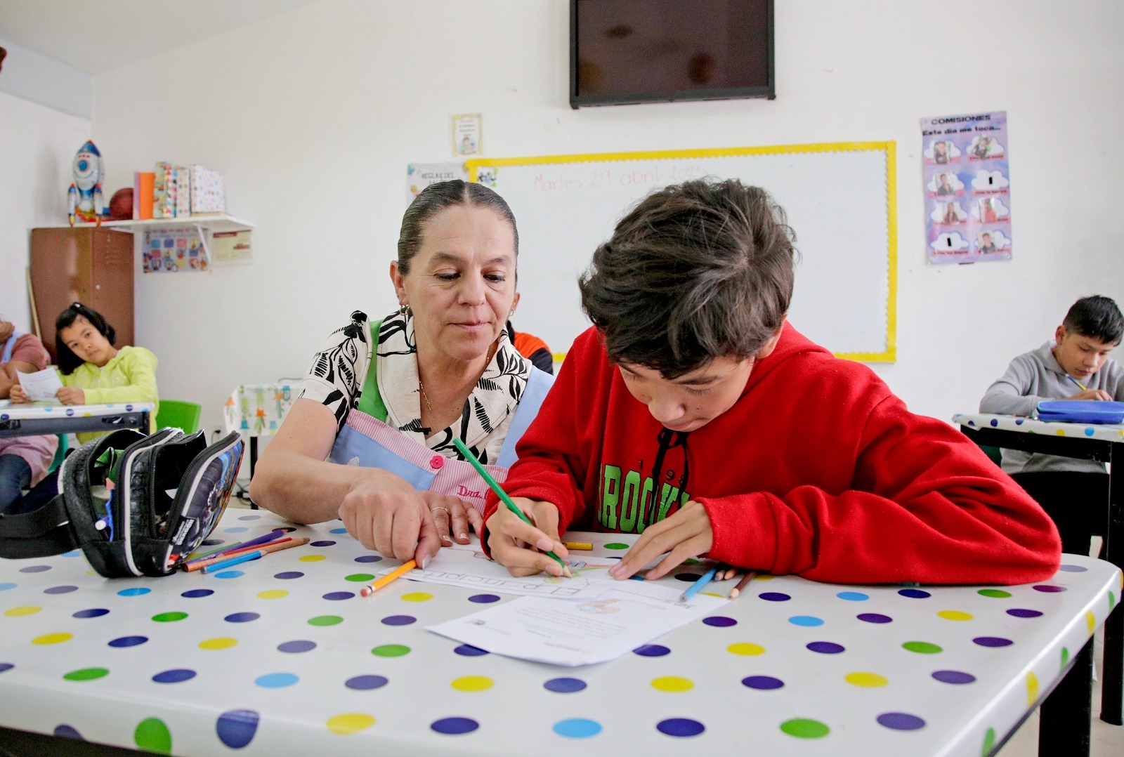 Garantiza GEM la enseñanza inclusiva para menores con discapacidad