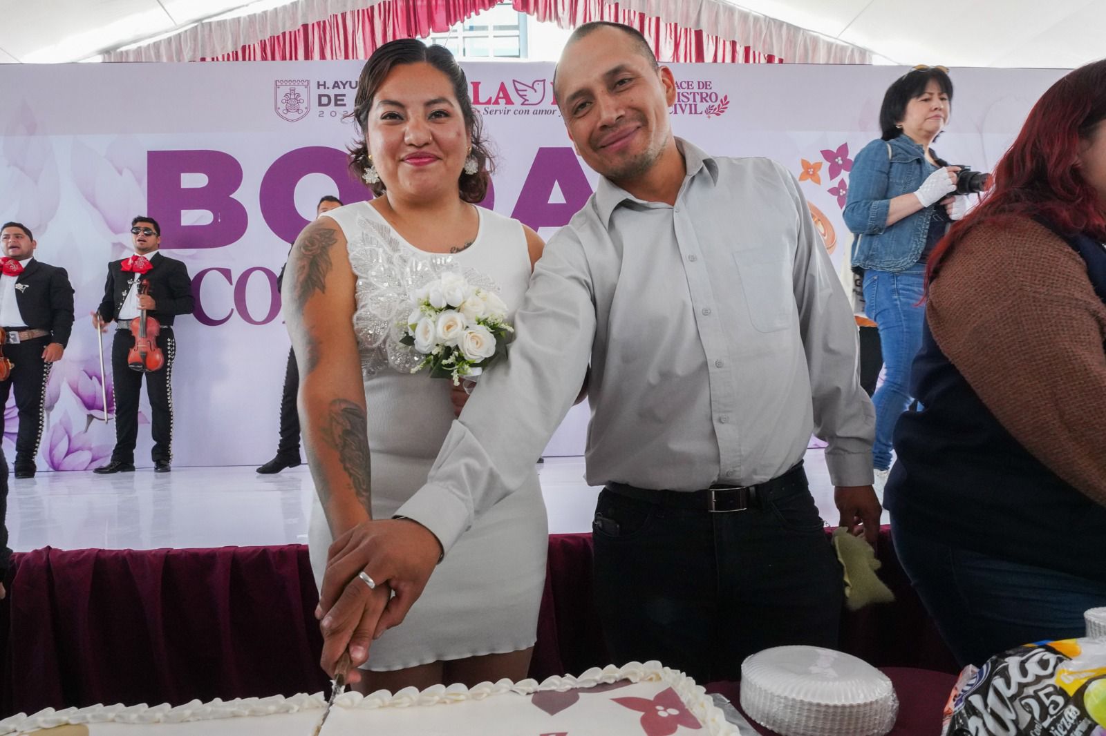 contraen-matrimonio-250-parejas-en-los-reyes-la-paz-en-marco-del-dia-del-amor-y-la-amistad