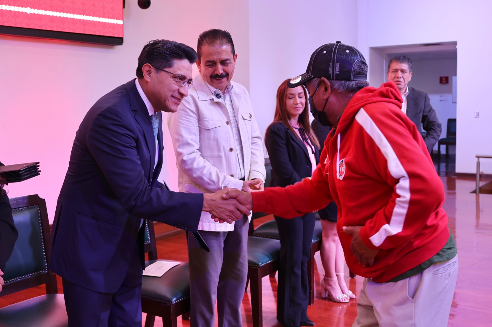 con-1450-becas-gem-combate-la-desercion-escolar-en-los-3-niveles-educativos