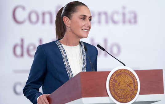 Trump debe  combatir el  narco en EU,  no intervenir  en México:  Sheinbaum