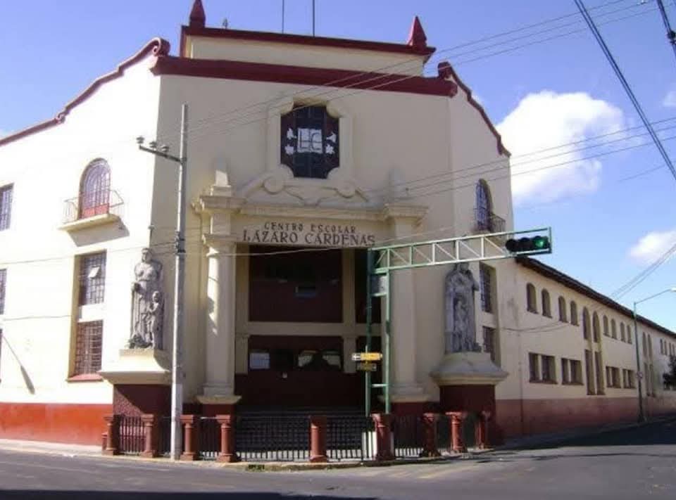 acusan-de-nepotismo-y-fraude-a-directora-de-primaria-lazaro-cardenas-en-toluca