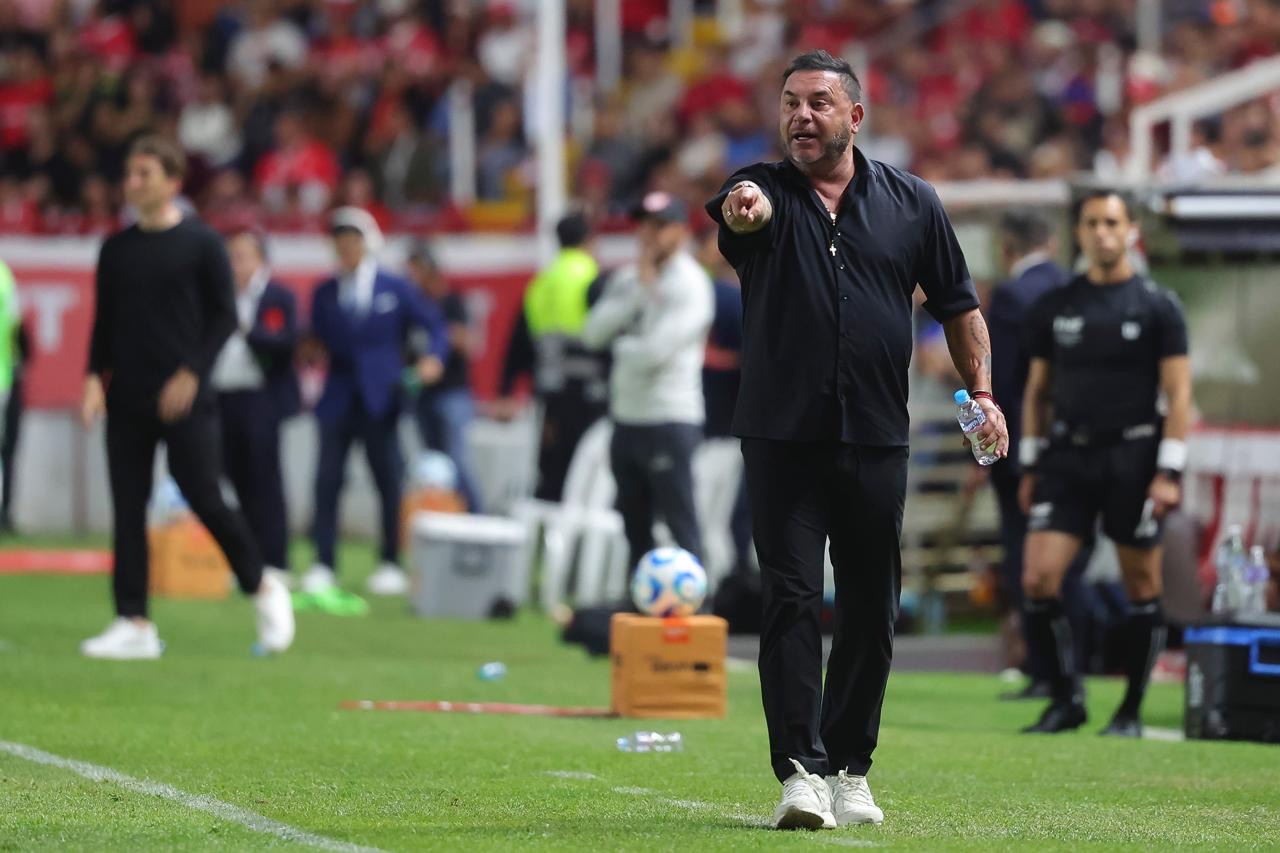 alexis-vega-podria-volver-a-la-cancha-vs-chivas-mohamed