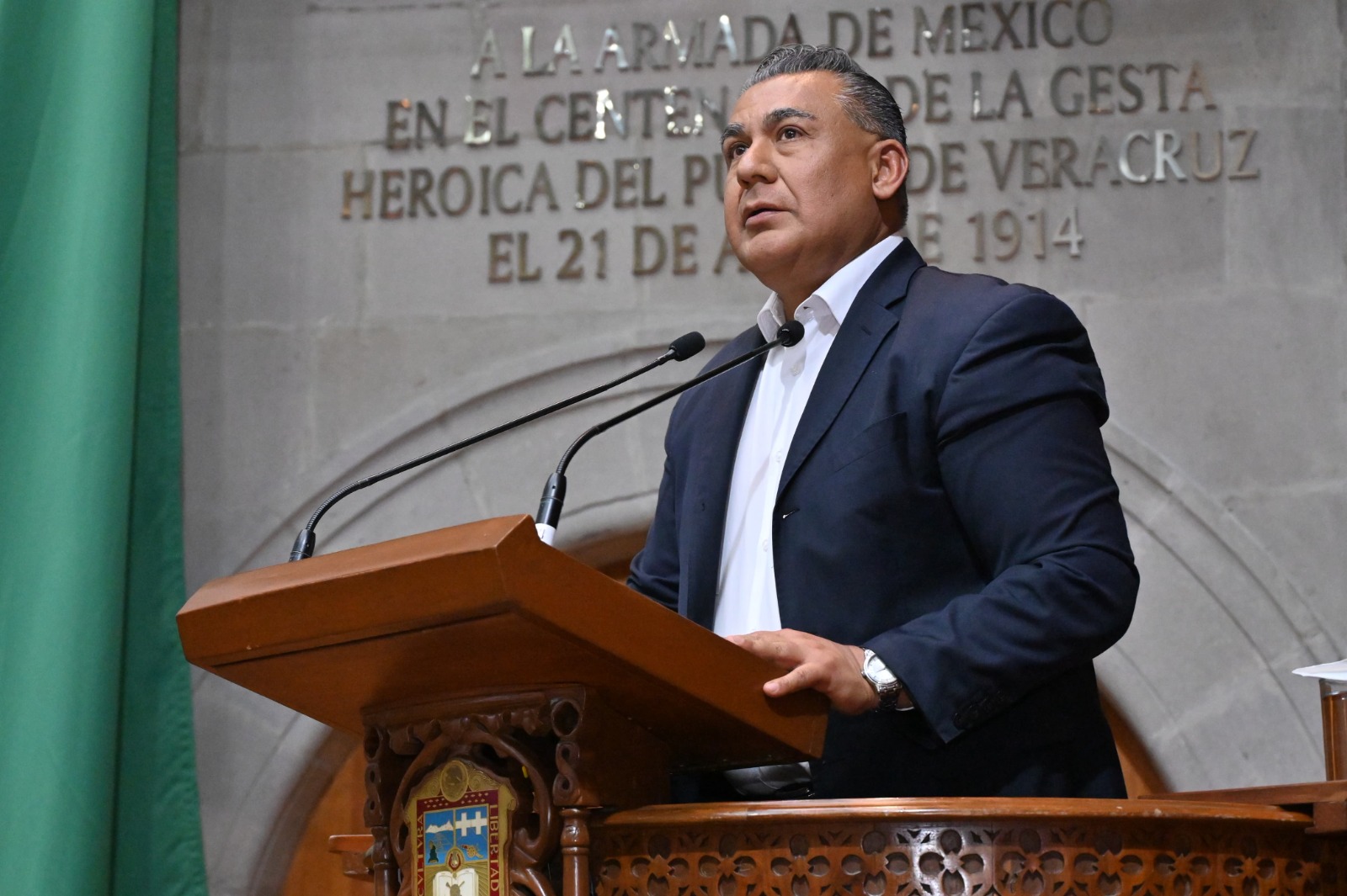 Piden erradicar sueldos abusivos de funcionarios: que ninguno gane más que la gobernadora