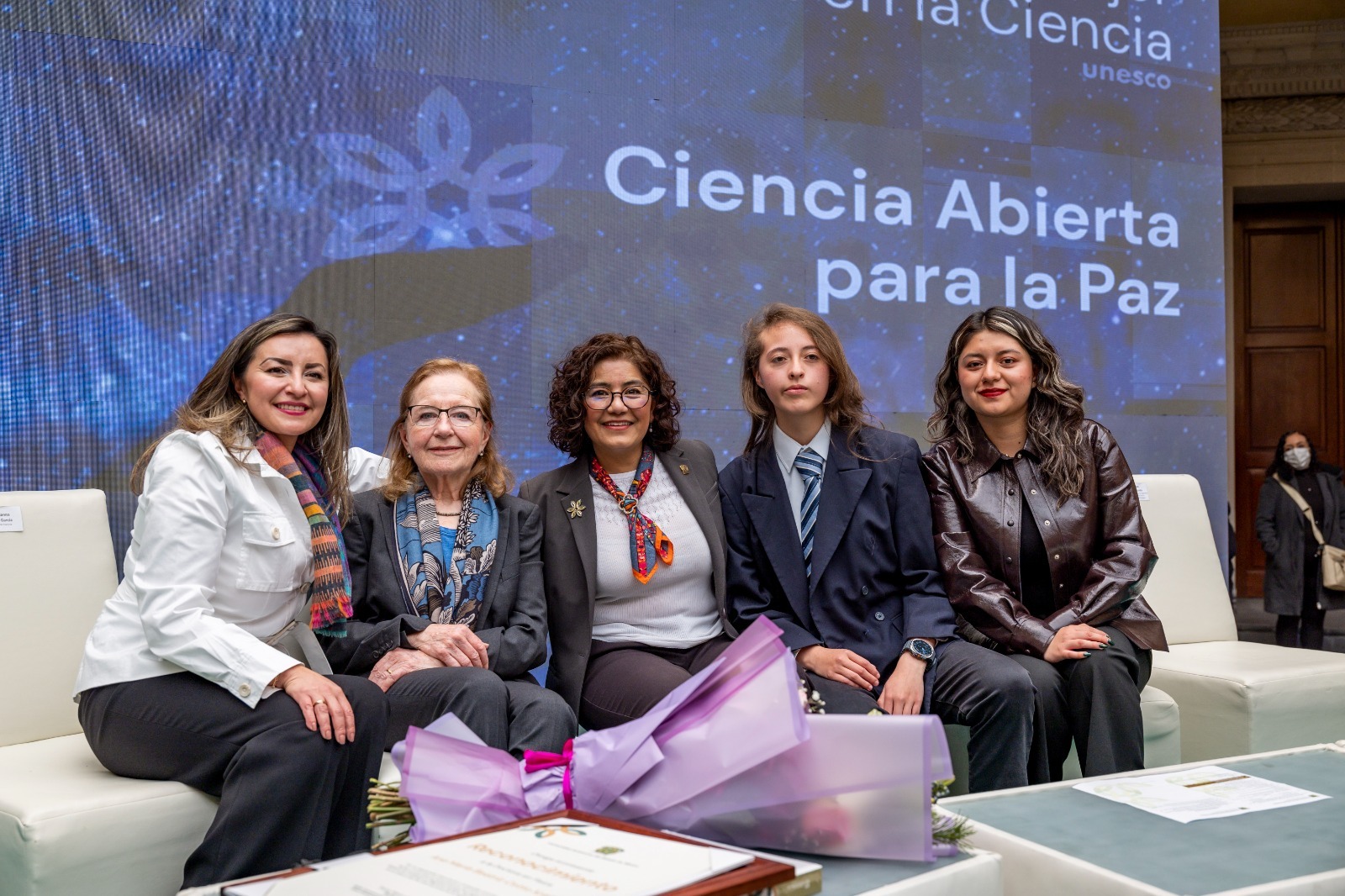 uaem-rinde-homenaje-a-la-primera-mujer-que-obtuvo-un-doctorado-de-fisica-en-mexico