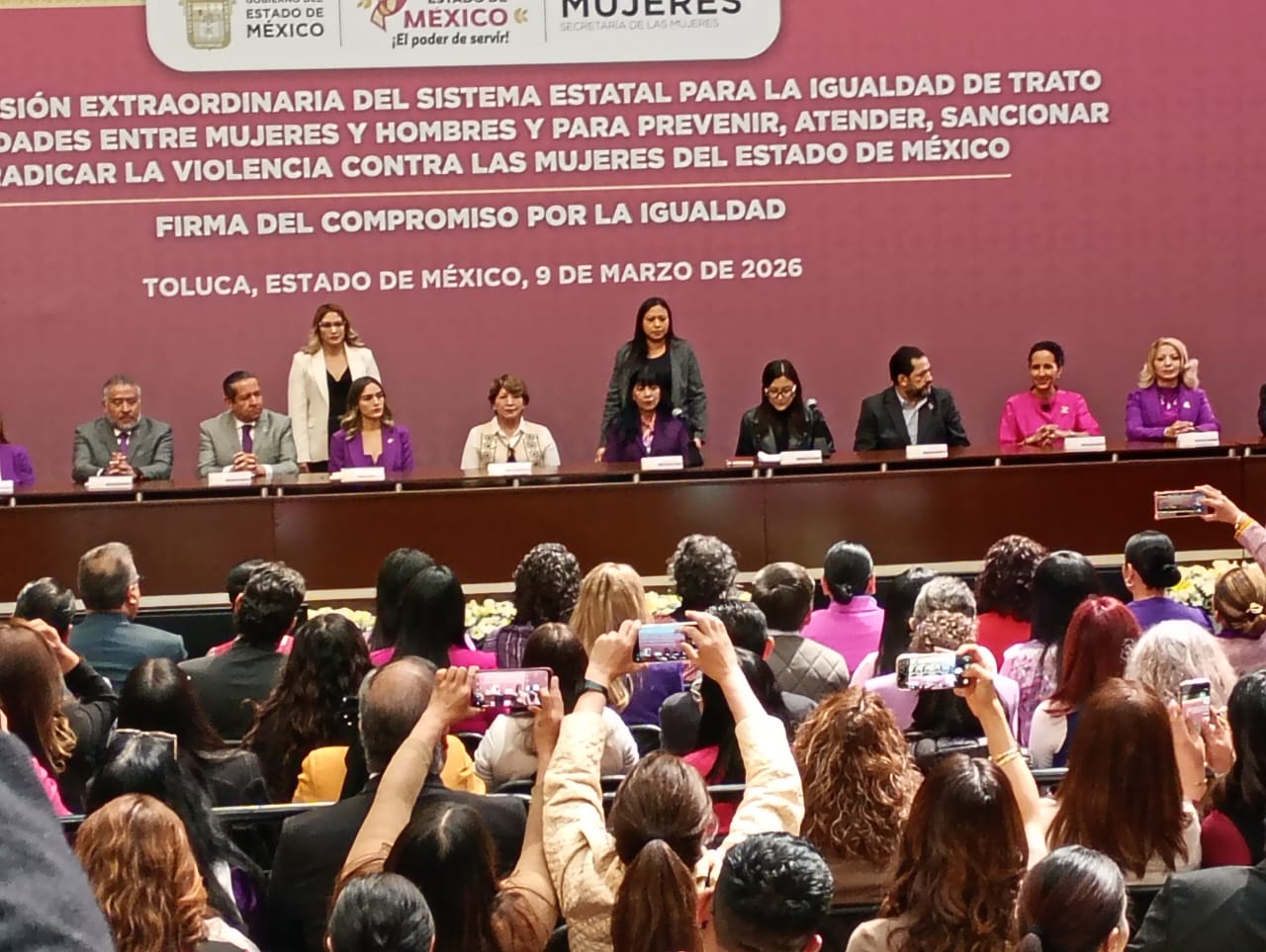 Encabeza Delfina Gómez sesión por la igualdad en el Edomex