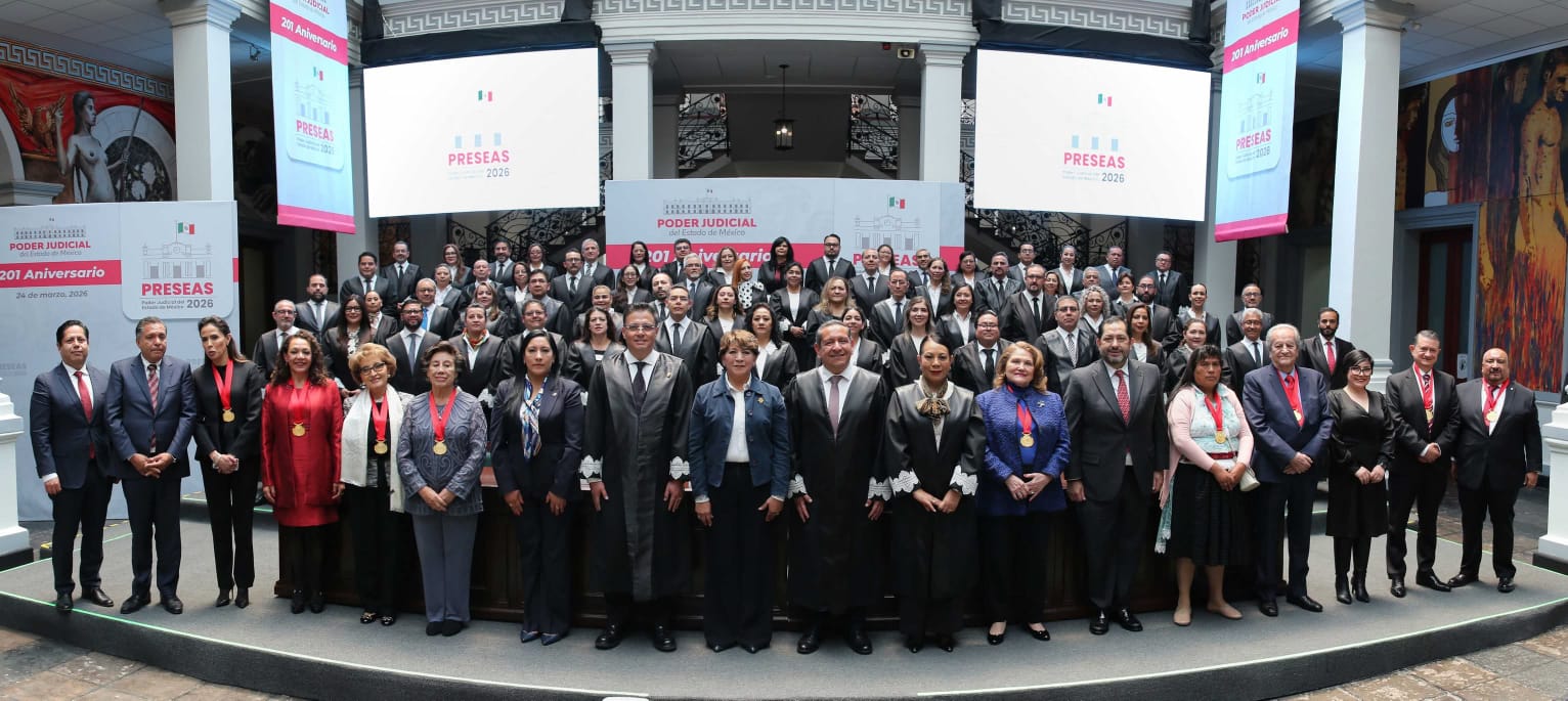 entregan-presea-postmortem-a-luis-miranda-cardoso