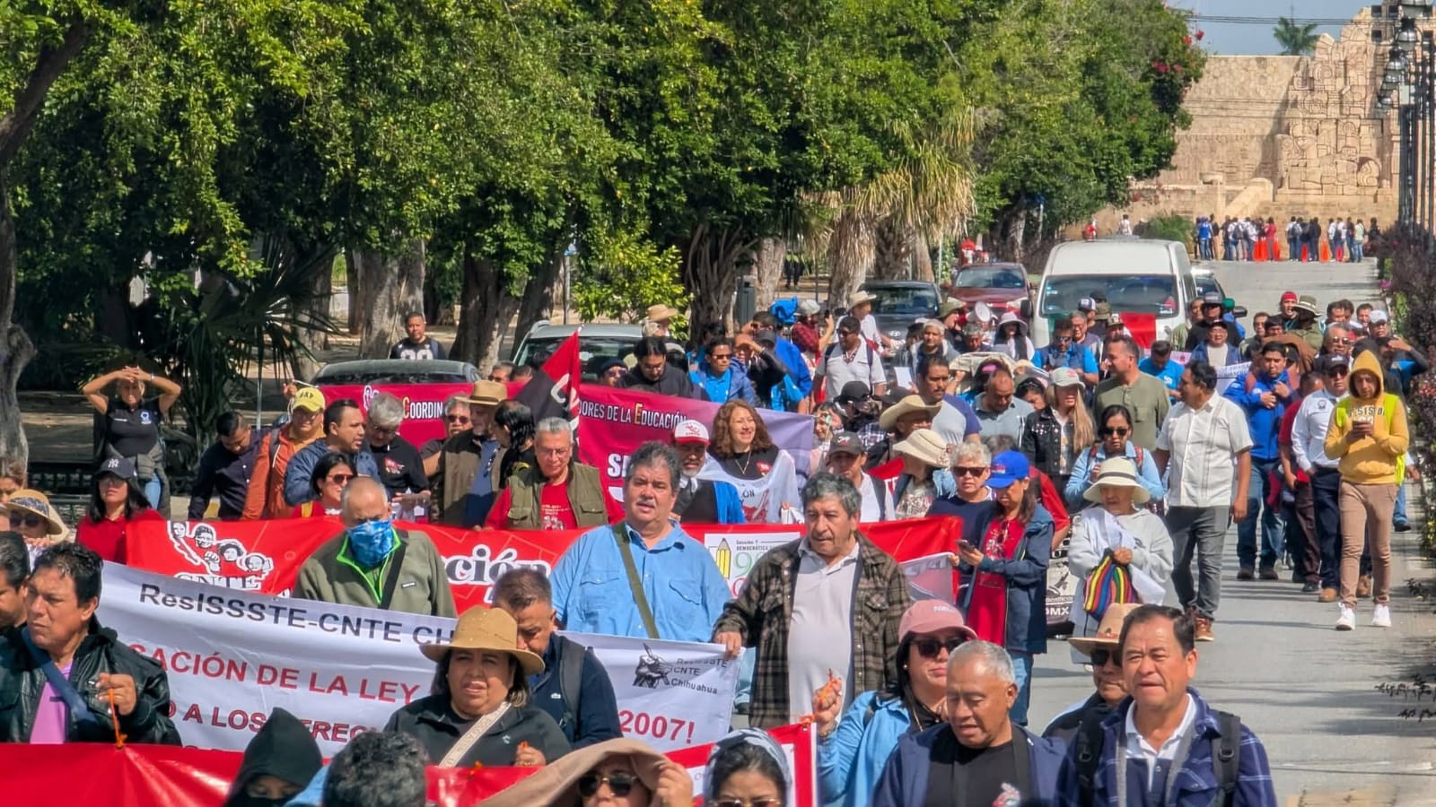 alista-cnte-megaparo-para-exigir-abrogacion-de-la-ley-issste-de-calderon