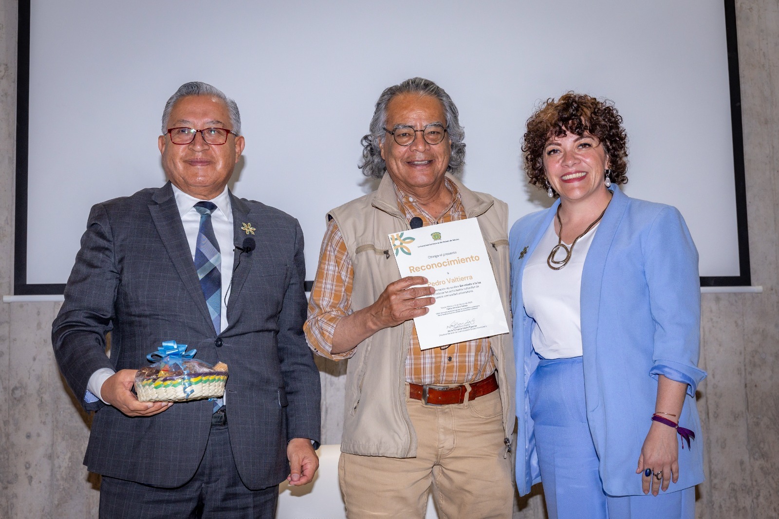 el-periodismo-no-es-solo-un-negocio-es-responsabilidad-social-dice-pedro-valtierra-en-la-uaem