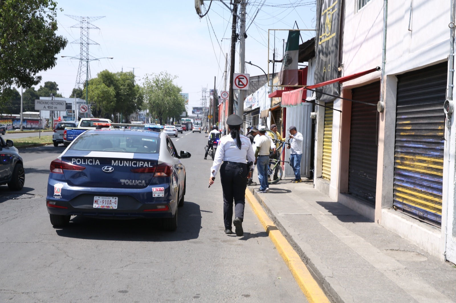 al-corralon-vehiculos-que-impidan-circulacion-en-avenida-hidalgo-del-centro-de-toluca