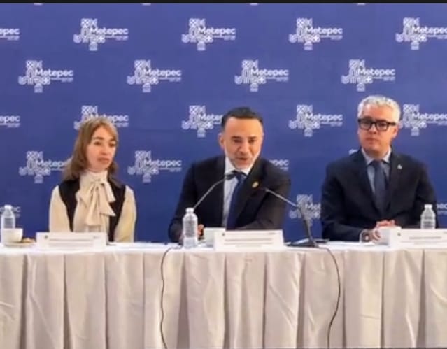 pide-fernando-flores-que-empresarios-intercedan-por-el-ante-la-gobernadora-para-solicitar-reparacion-de-semaforos-en-metepec