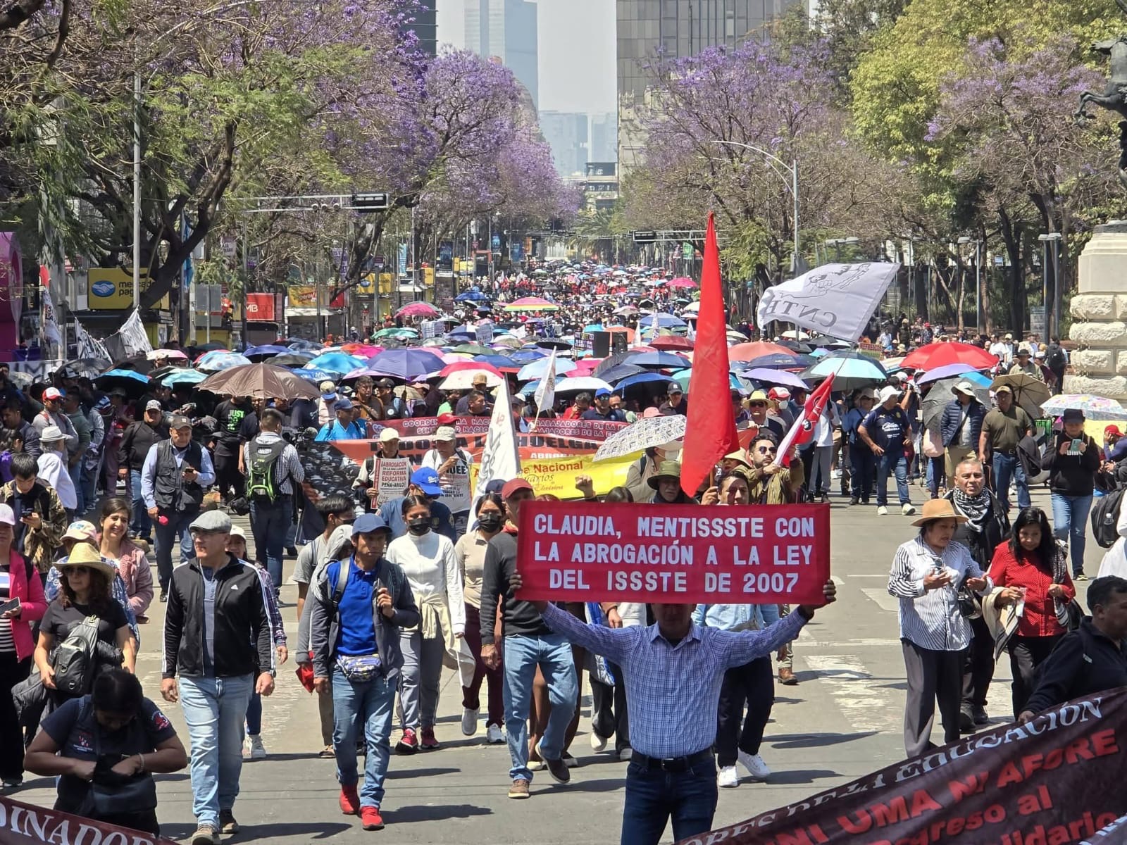 Rechaza   la CNTE  diálogo  con SEP  y Segob;  exige una  mesa de  trabajo con  presidencia