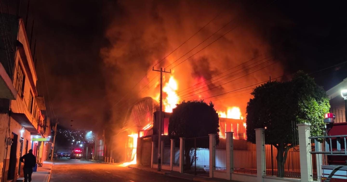 bomberos-de-ecatepec-atienden-incendio