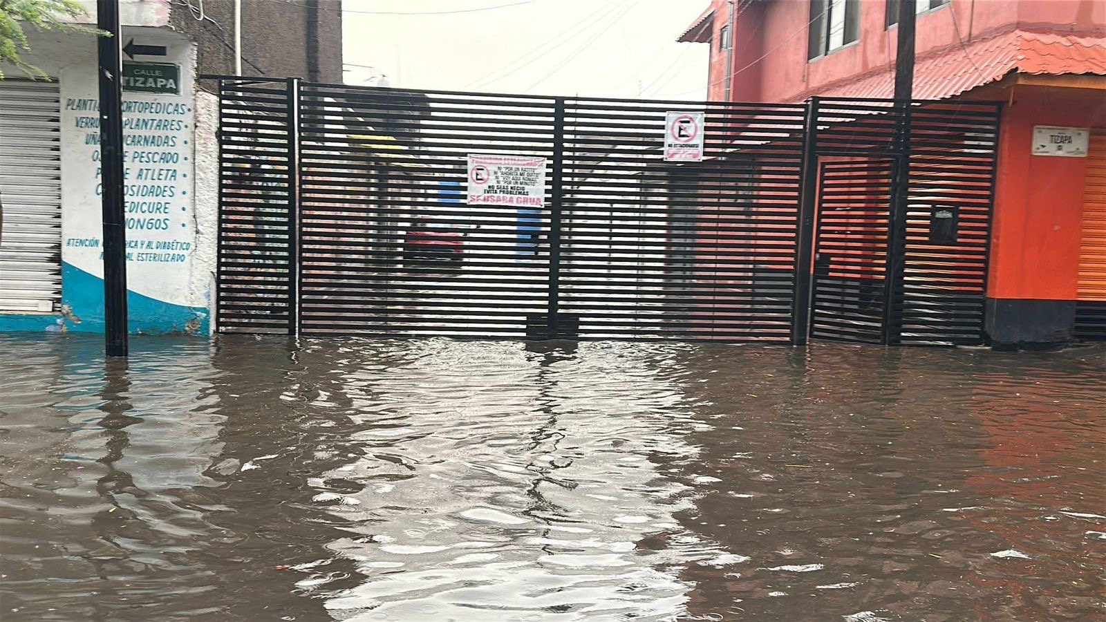 se-inunda-chalco-de-aguas-negras-otra-vez-autoridades-tardan-en-responder