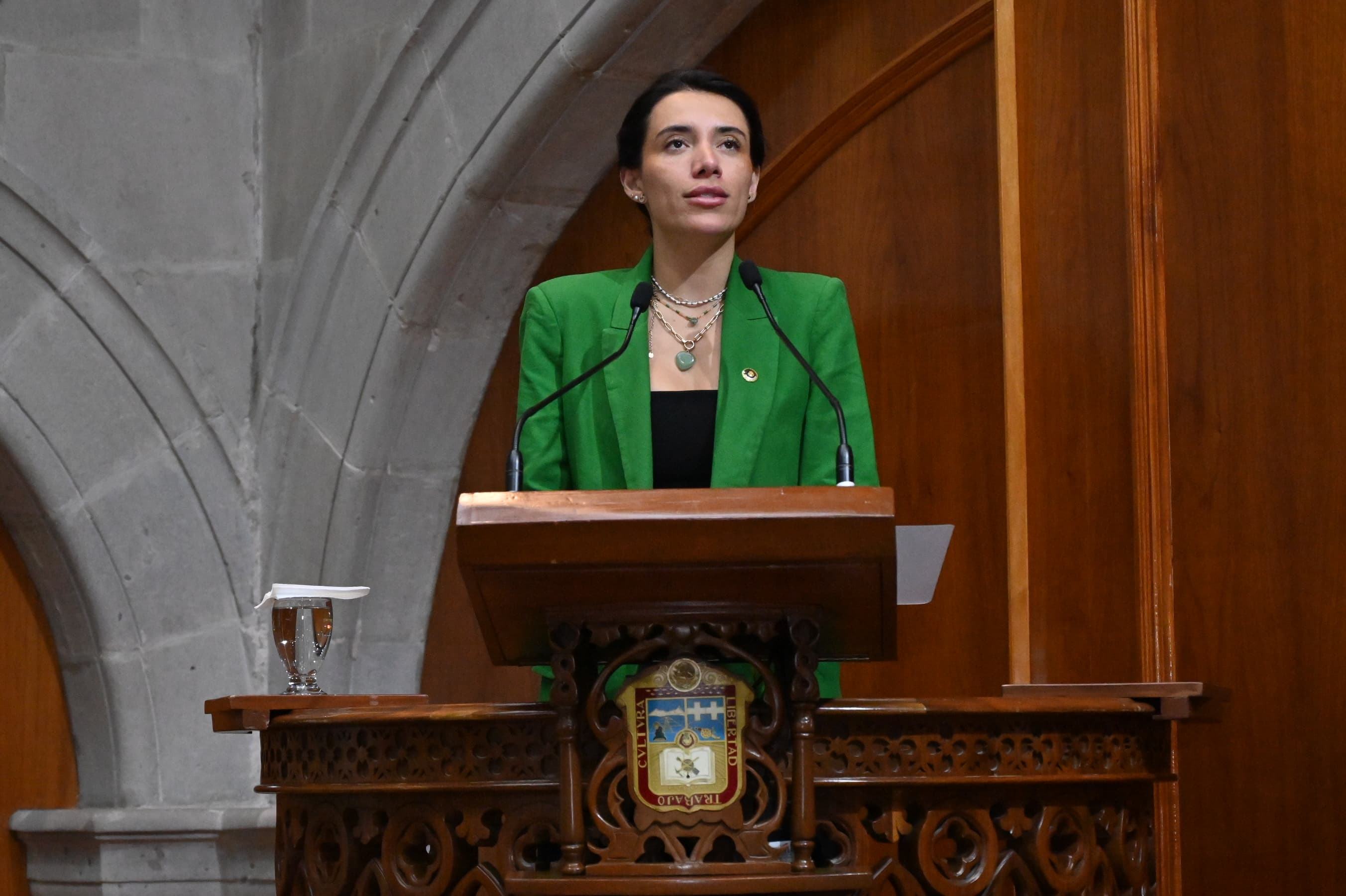 Matrimonios en lenguas originarias y de señas, plantea Itzel Pérez