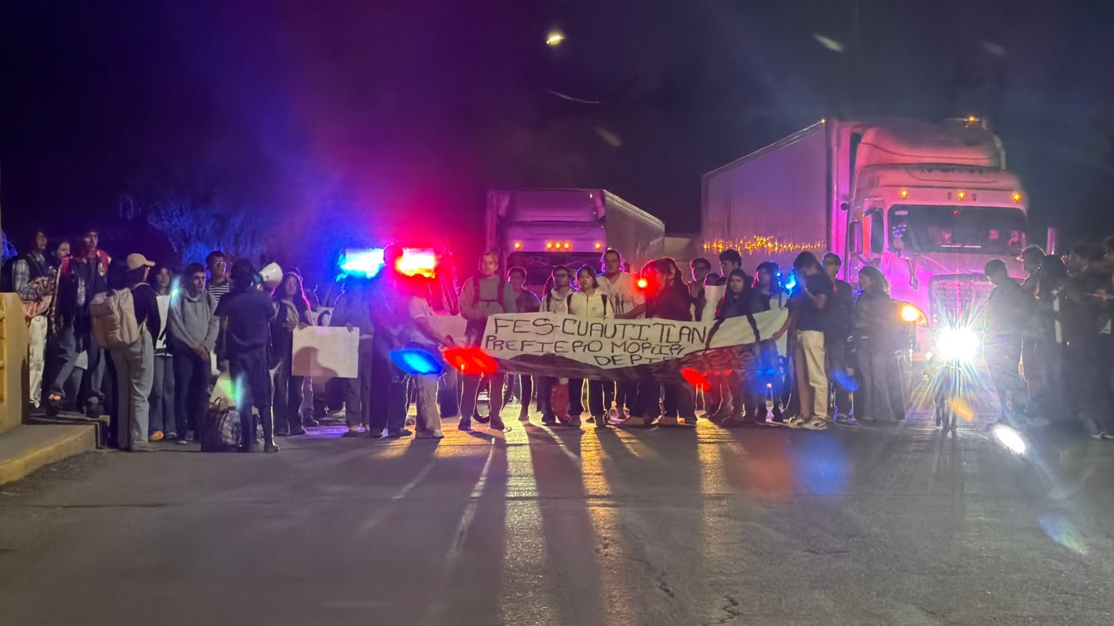 estudiantes-demandan-seguridad-en-fes-cuautitlan-tras-asesinato-de-un-alumno-toman-caseta