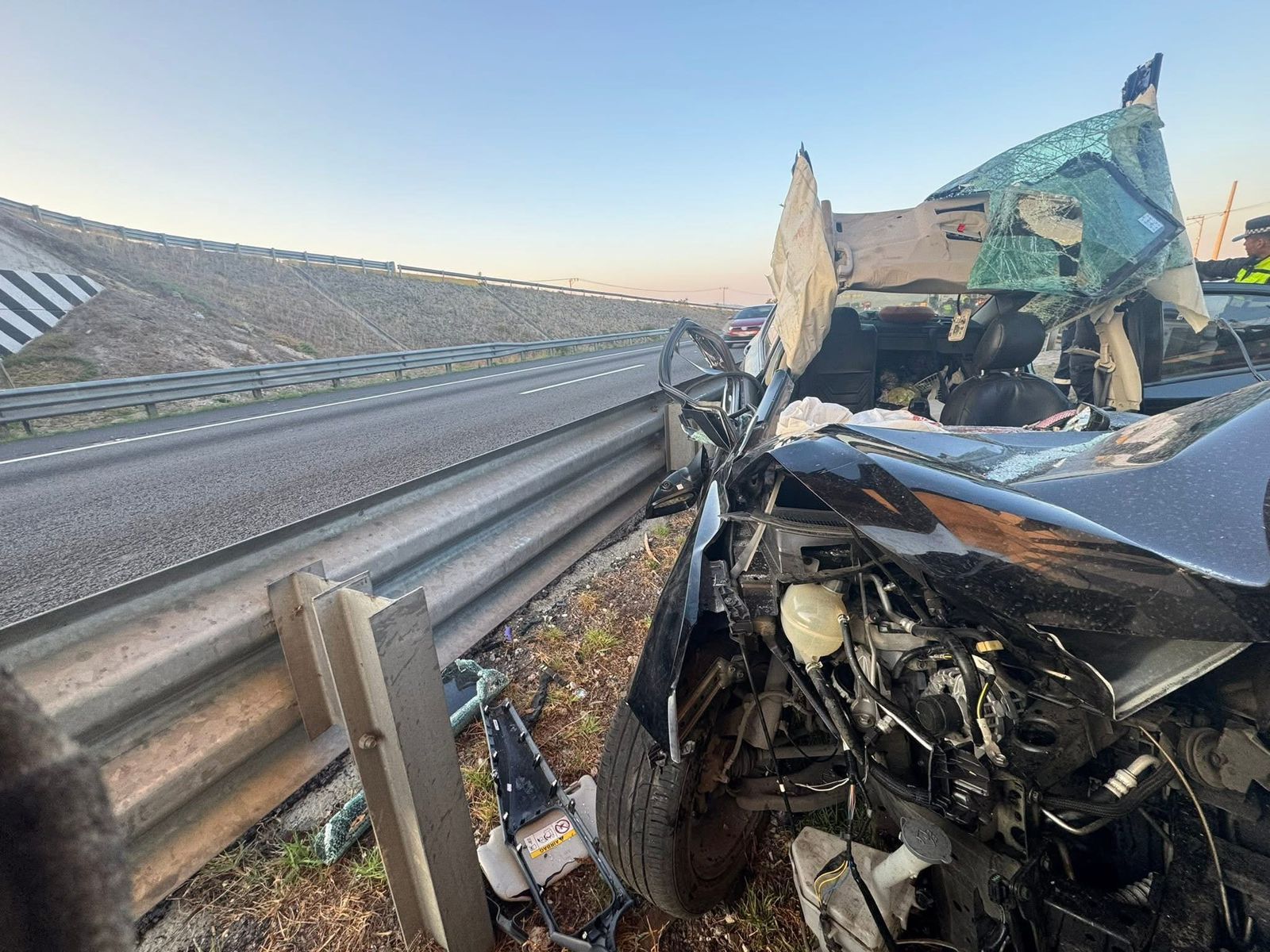 Aparatoso choque deja cinco personas lesionadas en la México-Tulancingo