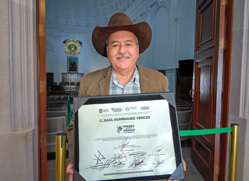 raul-dominguez-vences-egresado-de-la-uaemex-impulsa-biocombustibles-sustentables-desde-el-campo-mexiquense