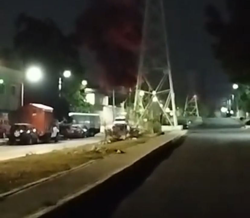 se-incendia-recicladora-ilegal-en-los-reyes-la-paz-se-registra-saldo-blanco