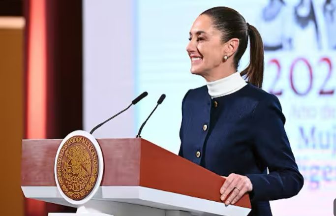 Disminuirán  comisión de  pago digital  por gasolina  y diésel como   solicitaron   gasolineros;  que cumplan  disminución  de precios:  Sheinbaum