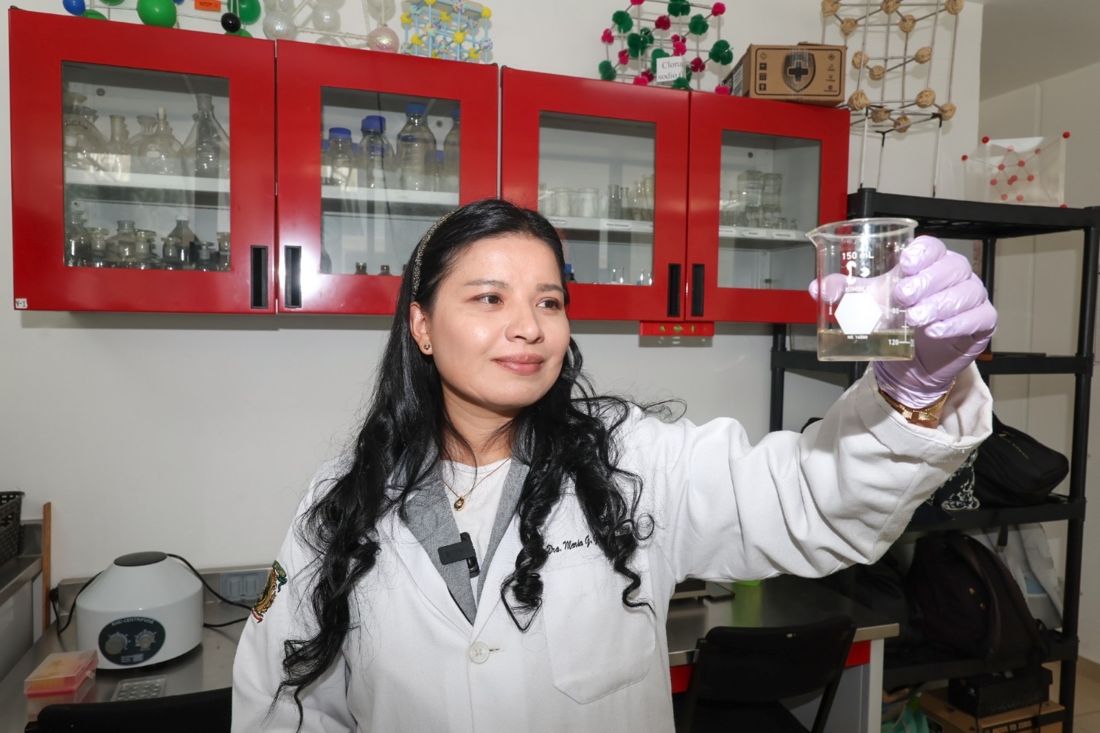 la-divulgacion-cientifica-para-contribuir-a-la-transformacion-social-mision-de-guadalupe-gonzalez-una-investigadora-de-la-uaemex