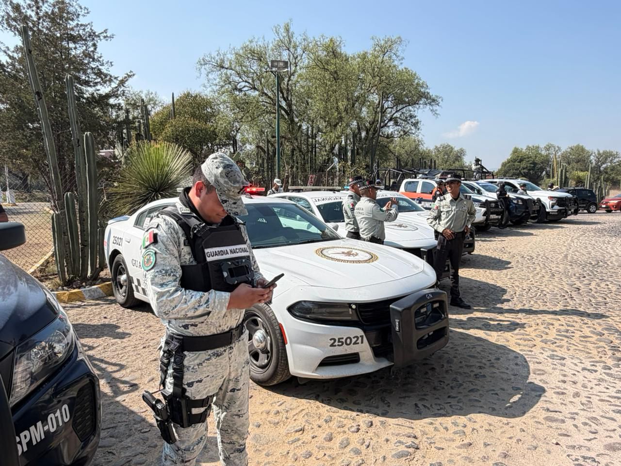 con-una-gran-fuerza-de-seguridad-reabren-las-piramides-de-teotihuacan
