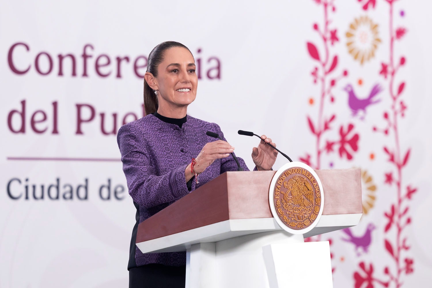 Sheinbaum consultará con expertos alternativas sustentables para extraer gas y reducir importación