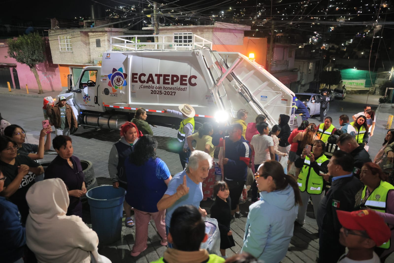 con-programa-nocturno-se-retiran-mas-de-7-mil-toneladas-de-basura-en-ecatepec