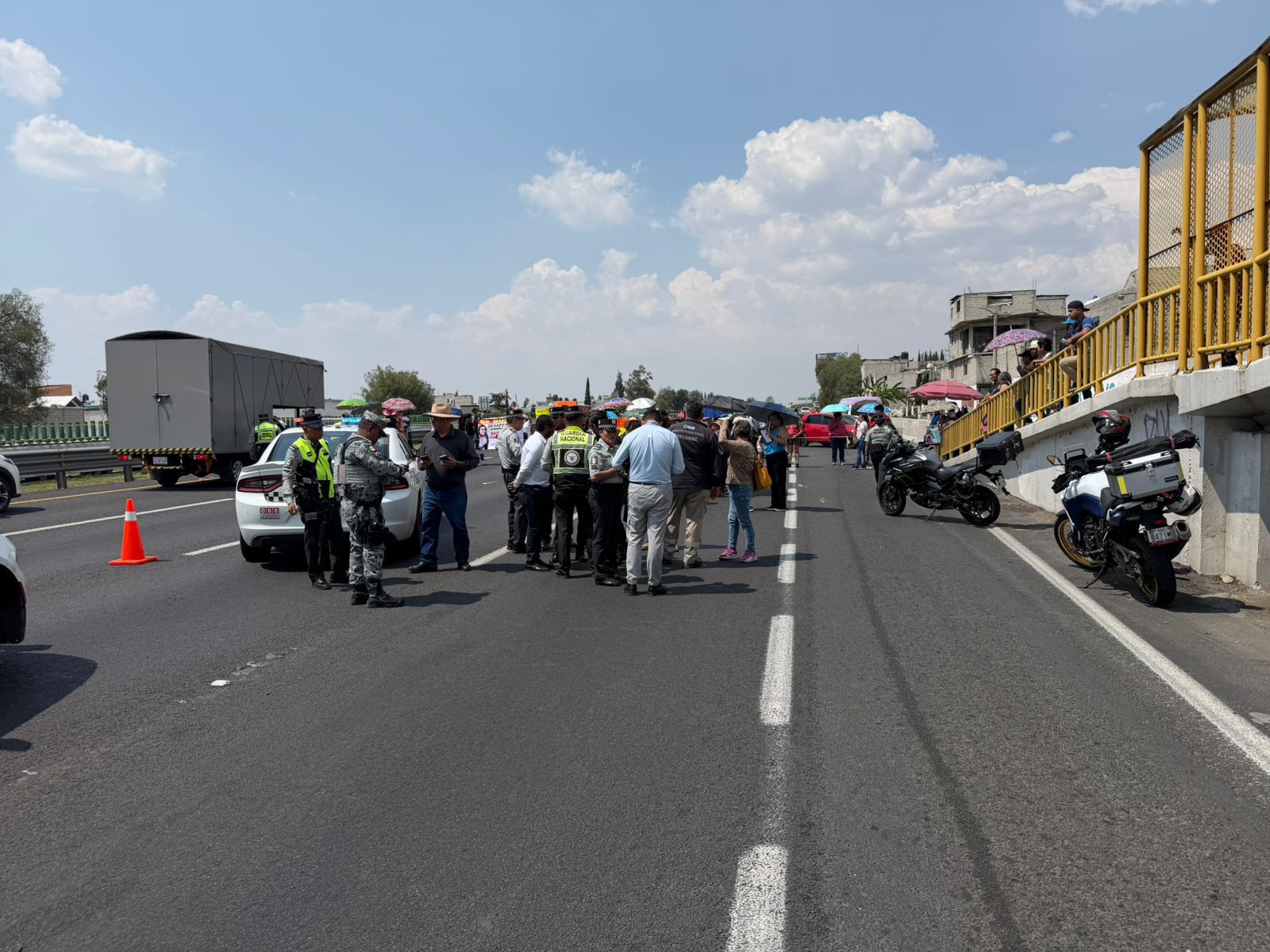 exigen-a-fgjem-celeridad-en-la-busqueda-de-una-menor-desaparecida-en-tecamac-con-bloqueo-a-carretera-mexpachuca