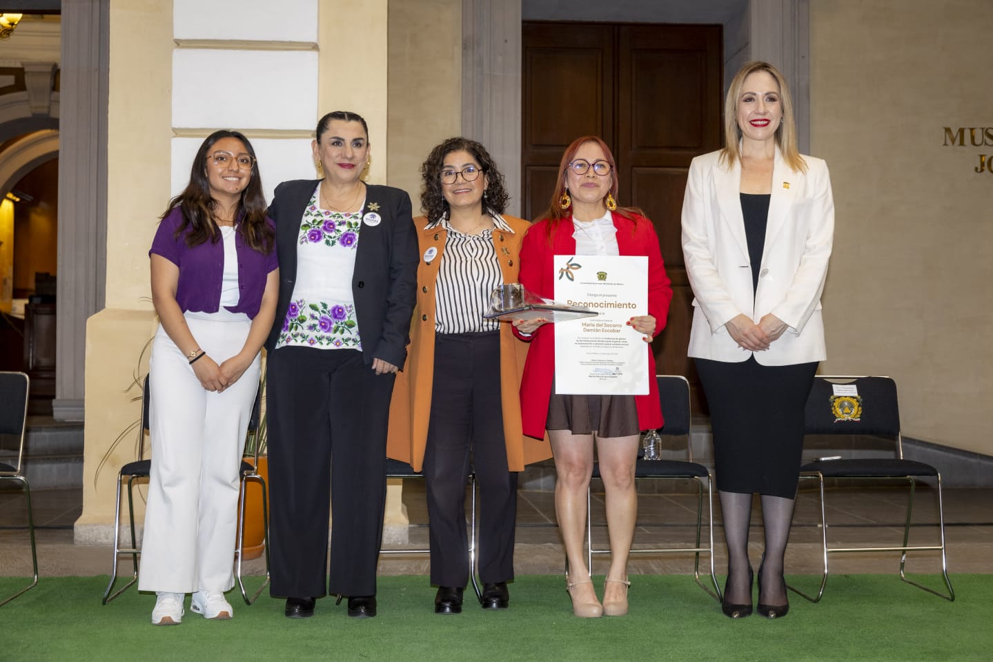 Integra UAEM   Rizomas para  la igualdad, la  red comunitaria   que prevendrá  y denunciará   la violencia  de género en  los espacios  académicos