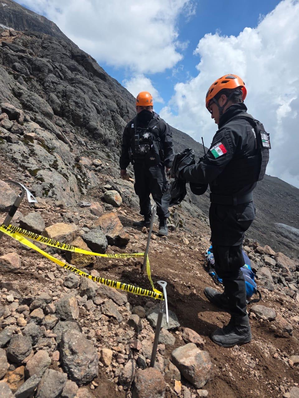 hallan-hueso-humano-entre-los-volcanes-popocatepetl-e-iztaccihuatl-investigan-el-posible-origen