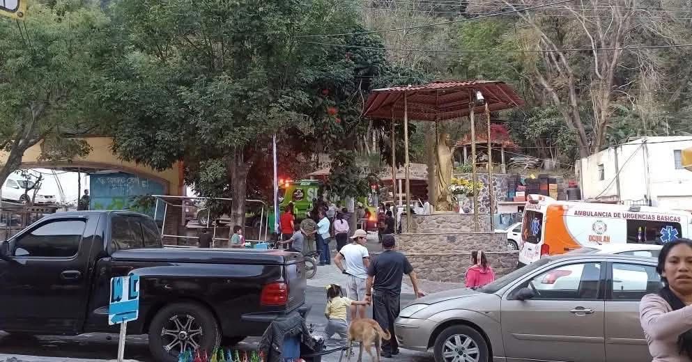 volcadura-de-camioneta-con-peregrinos-deja-al-menos-seis-lesionados-en-chalma