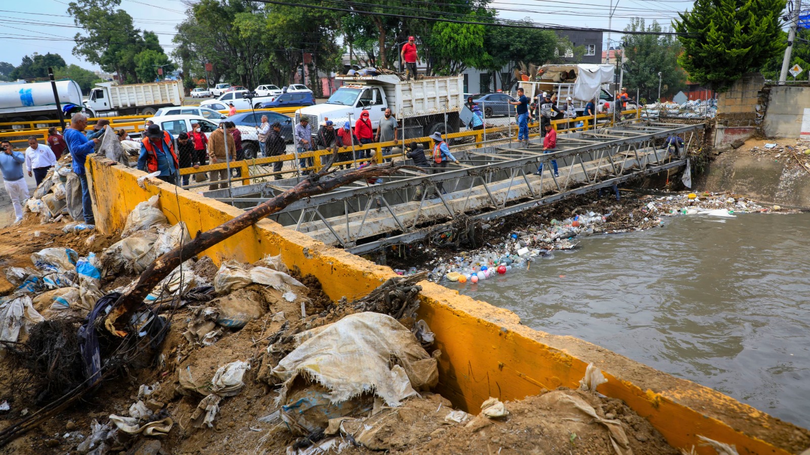 80-toneladas-de-residuos-obstruian-desalojo-de-agua-en-rio-hondo-y-presa-el-angulo-de-naucalpan