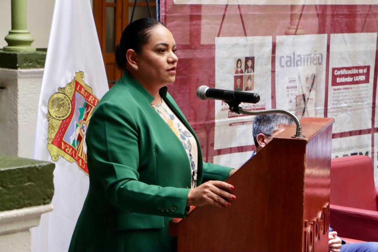 Insuficiente  suspender  circulación  de vehículos  para reducir  contaminación;  faltan políticas  públicas más  eficaces:  Rubio Arronis