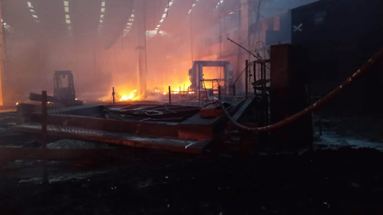 incendio-consume-fabrica-de-colchones-en-cuautitlan-izcalli