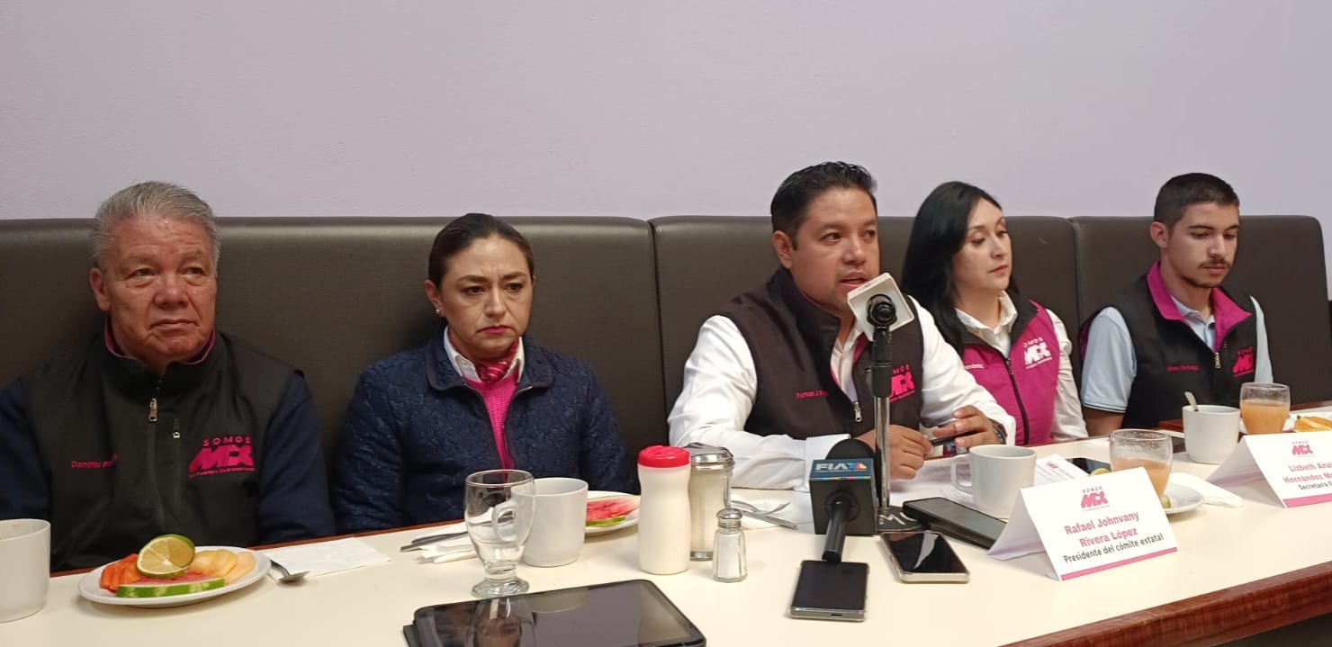 somos-mexico-los-mismos-de-siempre-buscando-el-hueso-con-nuevo-partido