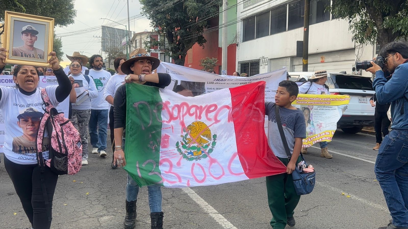 segundo-dia-de-exigencia-en-el-nemesio-diez-madres-buscadoras-de-sus-hijos-desaparecidos-alzan-la-voz