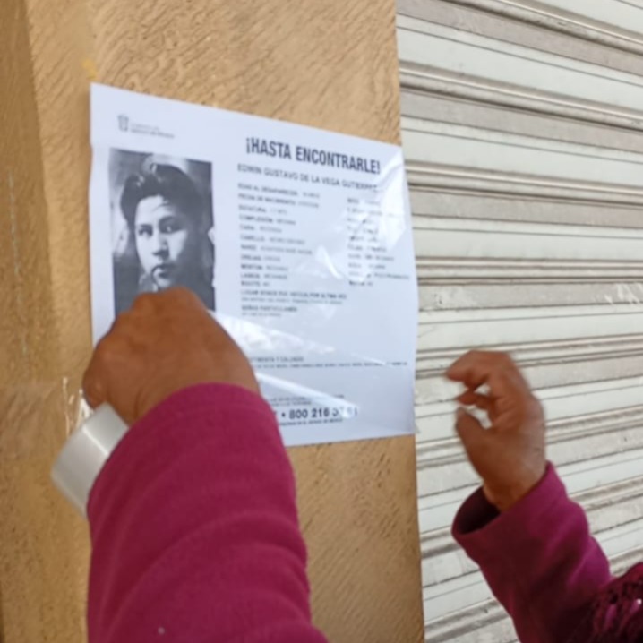 Encontrar a  Gustavo, la  consigna  solitaria de   una abuela  en busca de  su nieto  perdido sin  apoyo de las  autoridades
