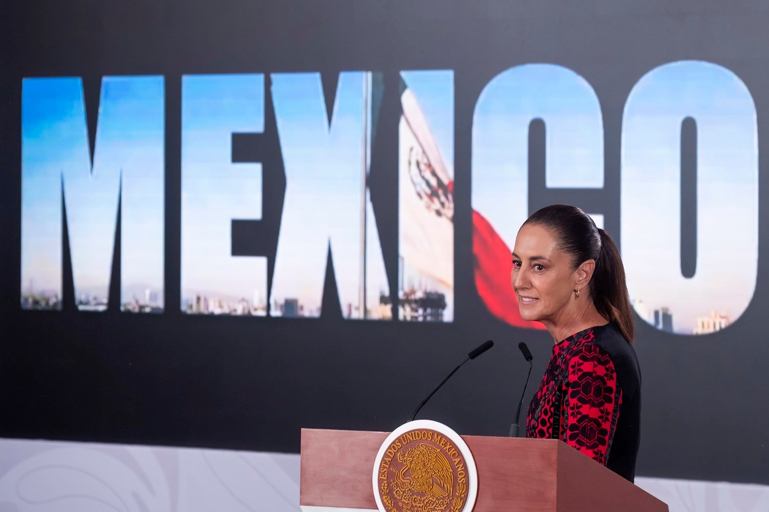 Disminuye inflación y aumentan inversiones extranjeras en México: Sheinbaum