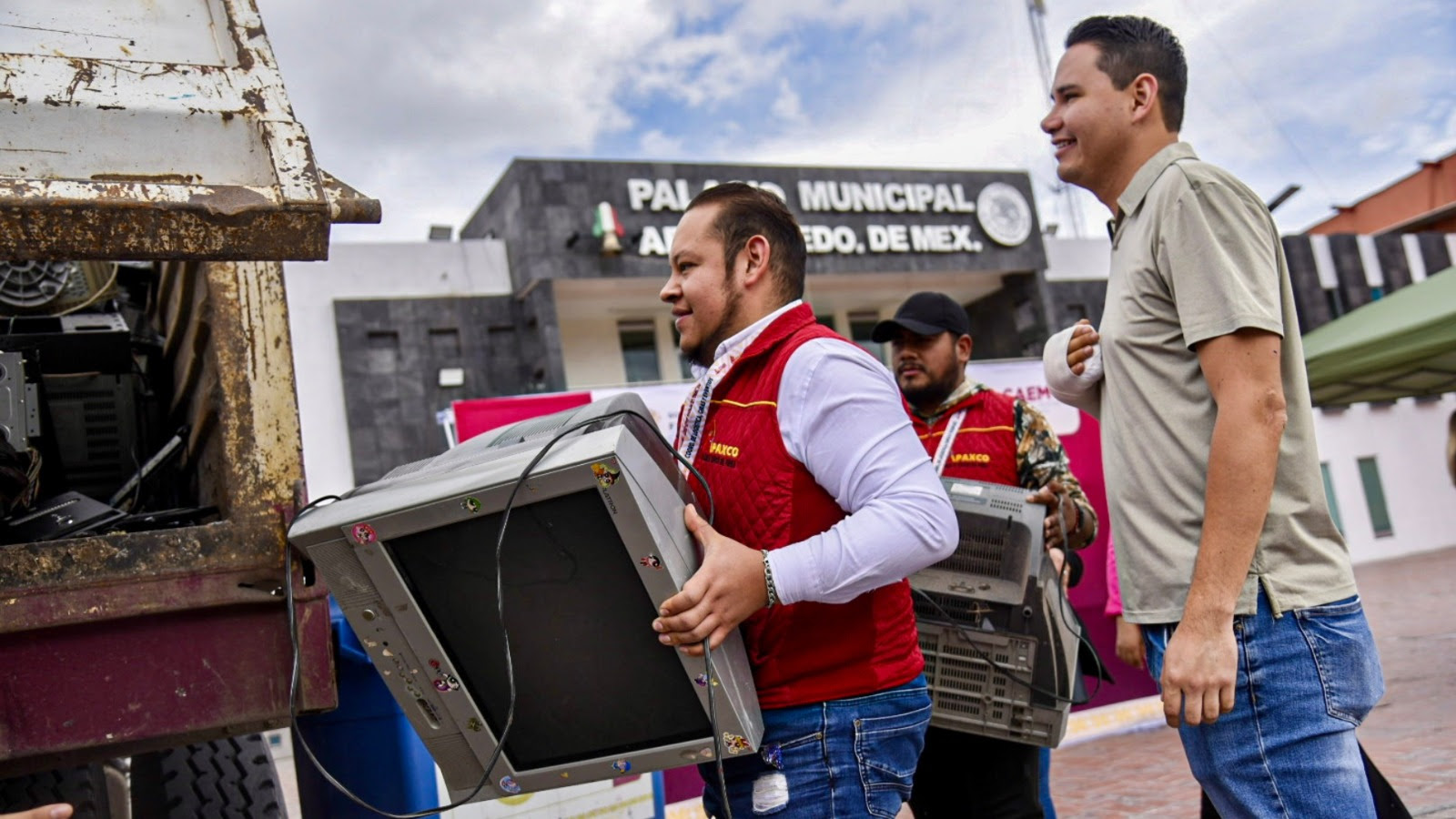Evita Gobierno del EdoMéx que una tonelada de basura electrónica contamine cuerpos de agua, a través del ReciclaON