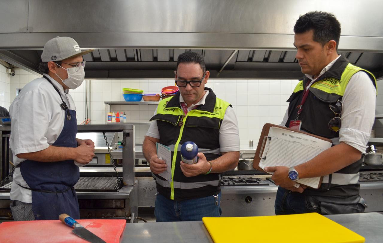 inspeccion-rigurosa-a-calidad-de-alimentos-en-comercios-del-sector-en-edomex